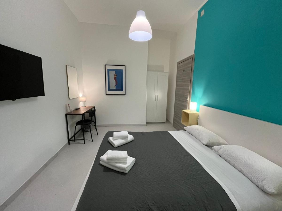 Bed and Breakfast Pop Santa Chiara Neapol Zewnętrze zdjęcie