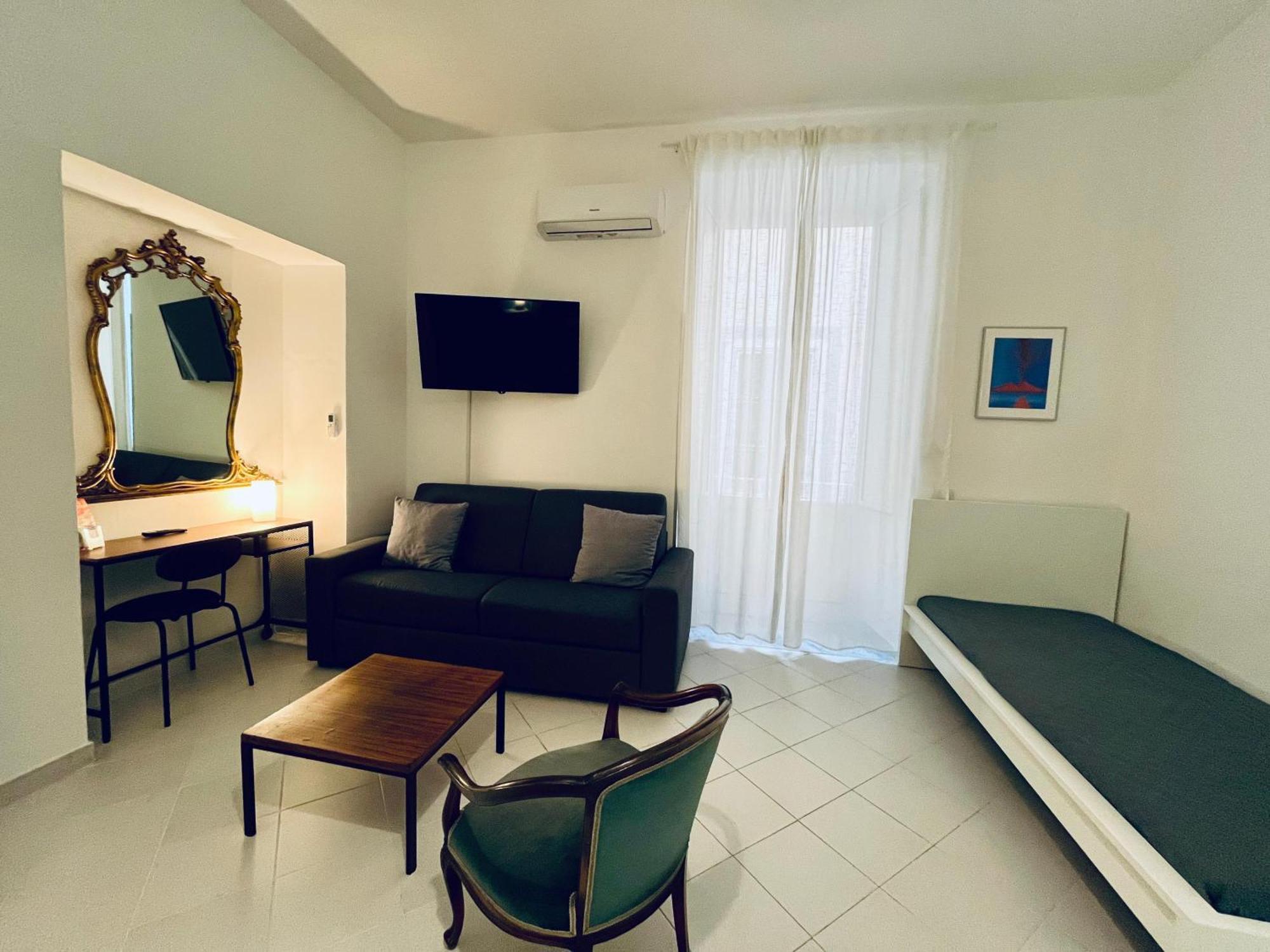 Bed and Breakfast Pop Santa Chiara Neapol Zewnętrze zdjęcie