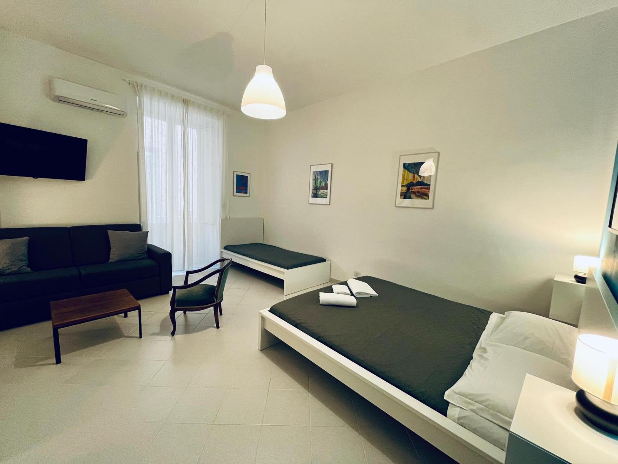 Bed and Breakfast Pop Santa Chiara Neapol Zewnętrze zdjęcie